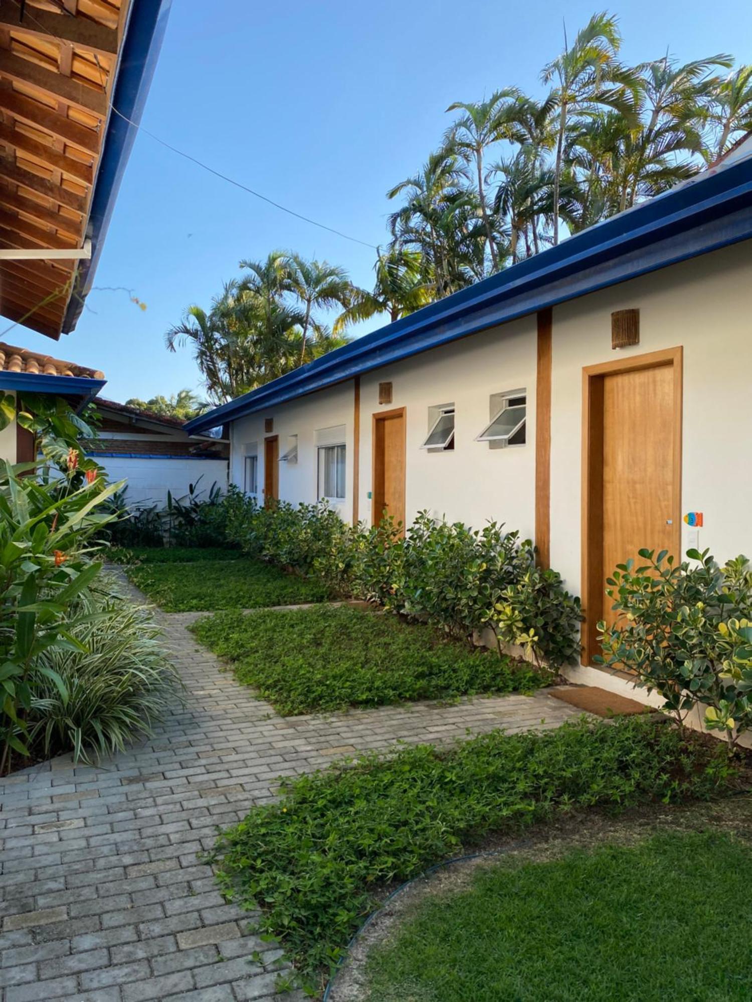 Guest house Ao Mar - *