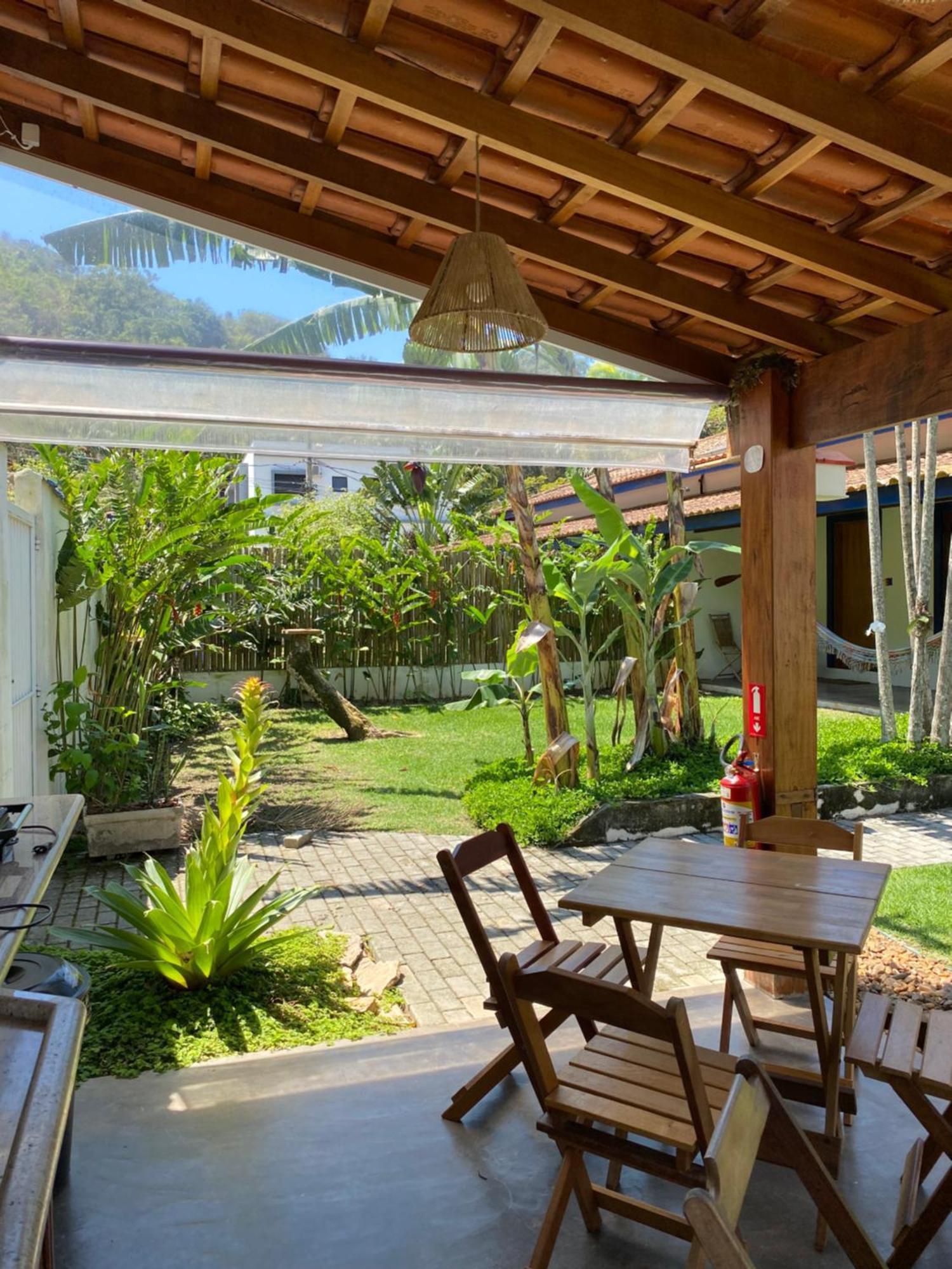 Guest house Ao Mar - *