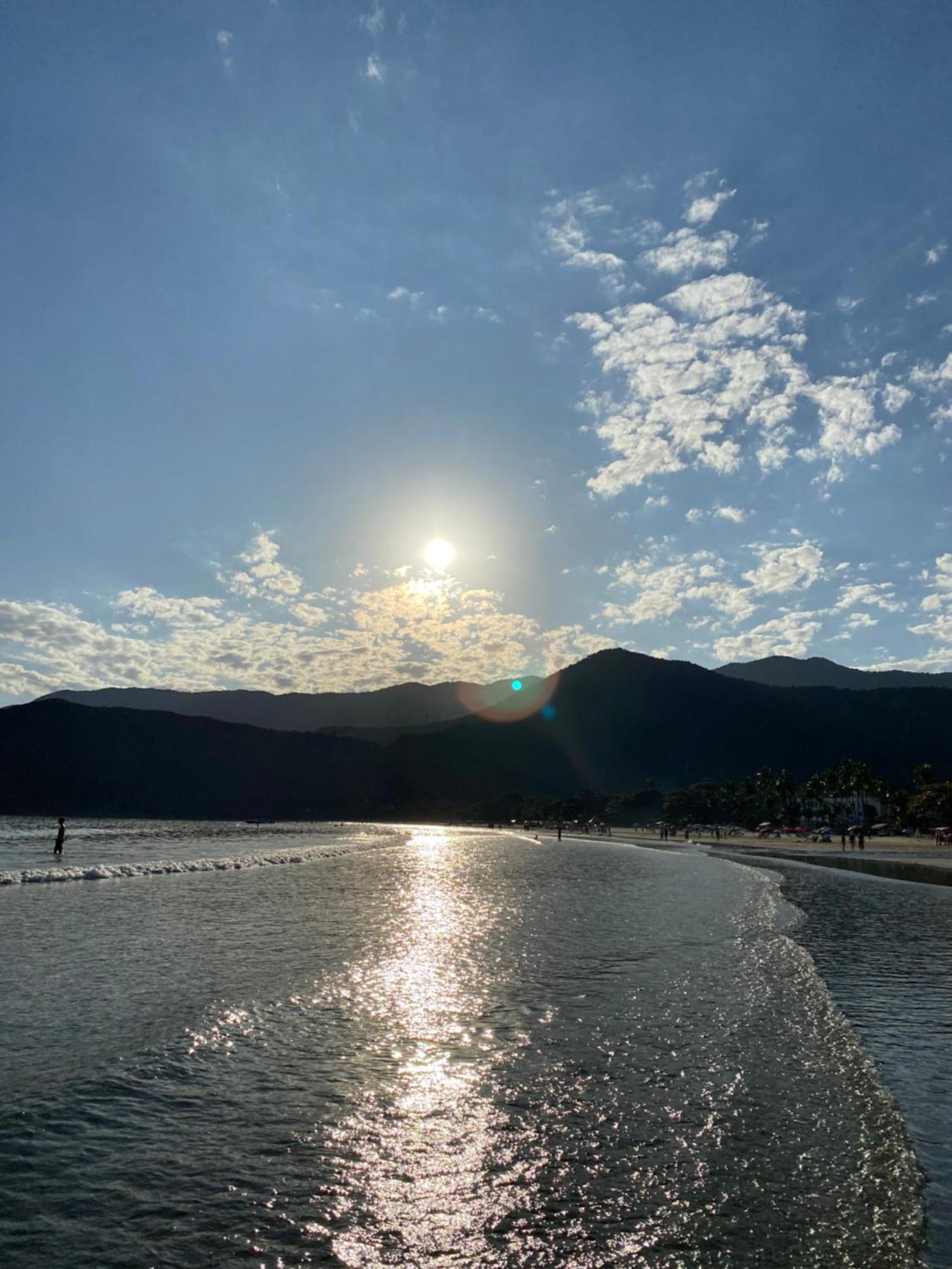 Ao Mar -